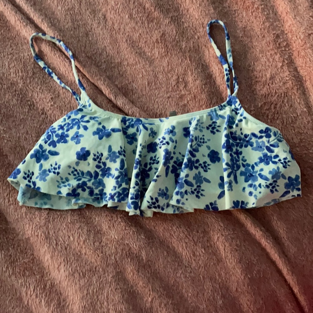 Women’s bathing suit